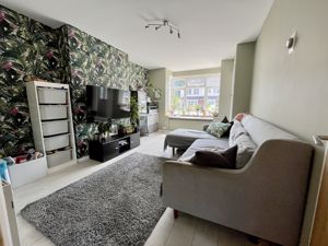 Lounge- click for photo gallery